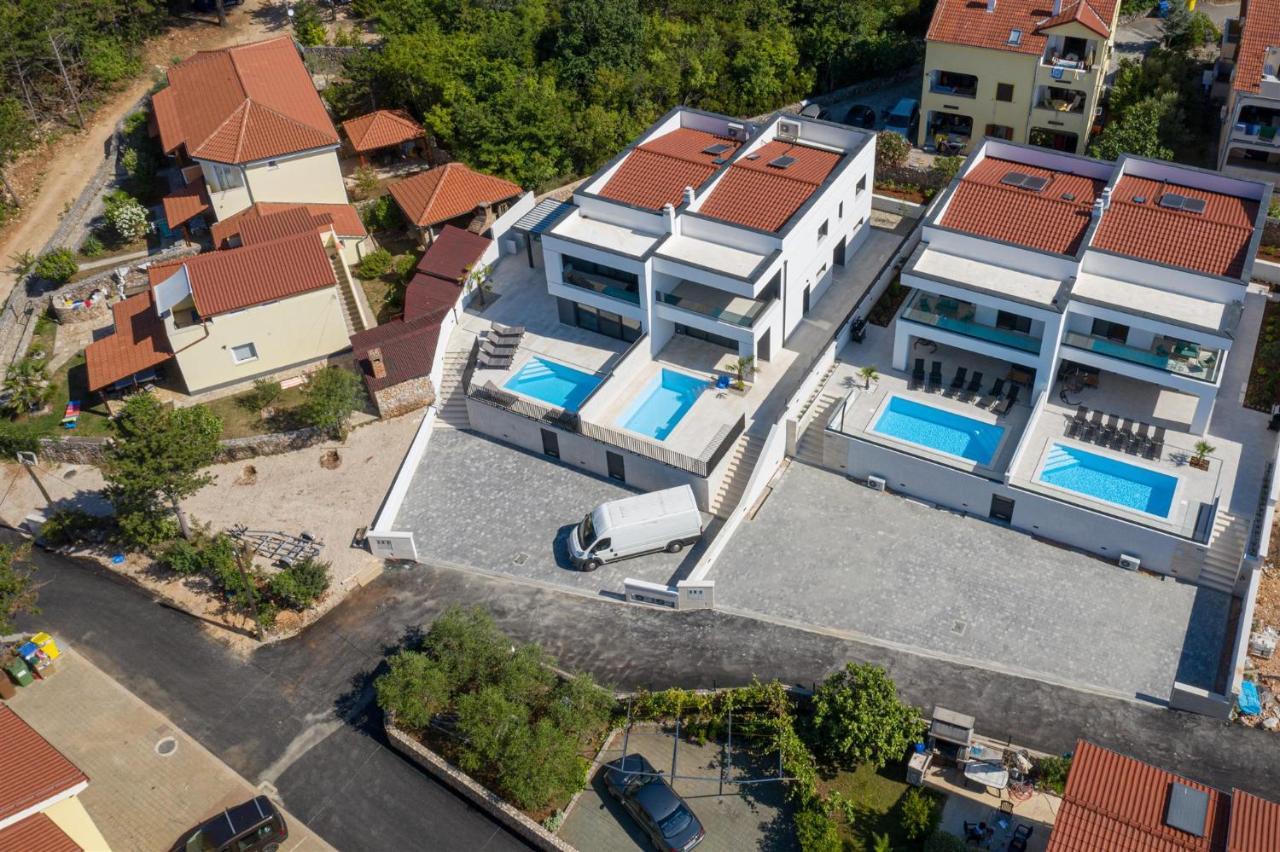 Villa Manhattan Dobrinj Bagian luar foto